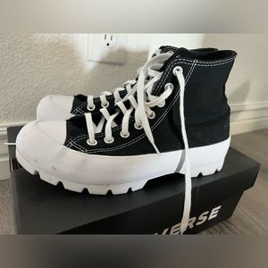 Black chunky heel platform converse